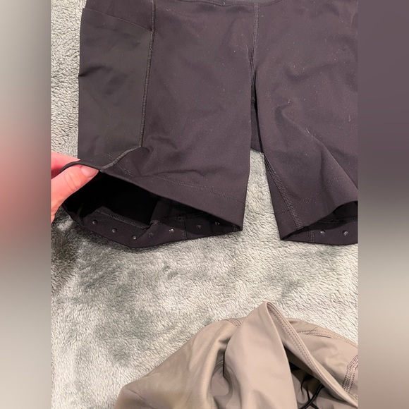 2 Arcteryx running shorts - Picture 6 of 8